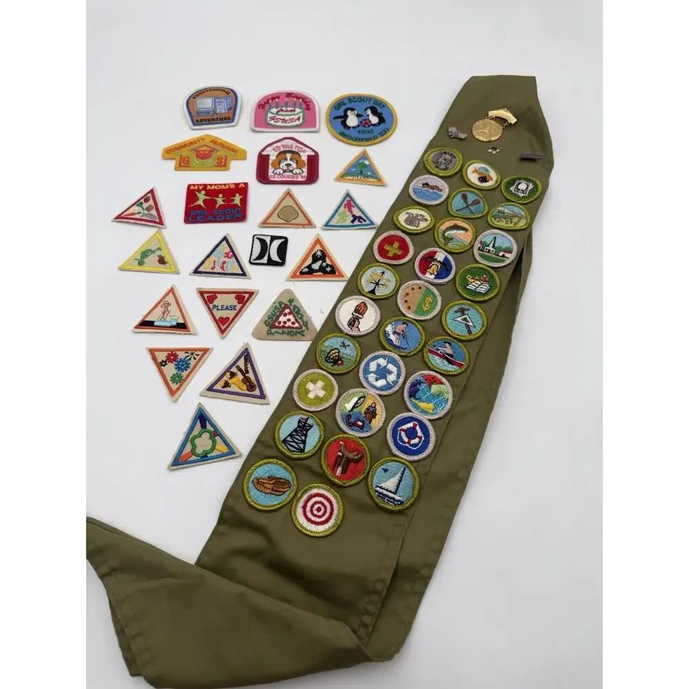 Vintage Girl Scouts Sash Merit Badges Pins Patches Large Mixed Scout Lot